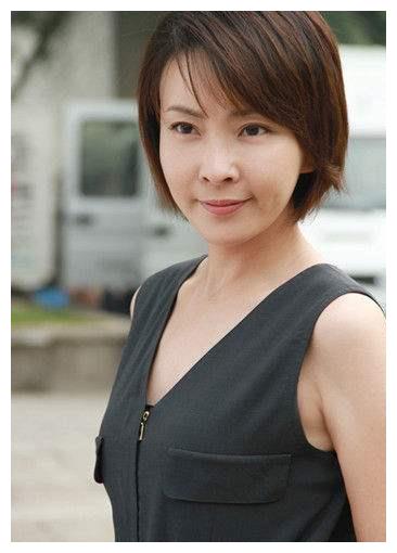 她和张嘉译同居多年又和孙红雷因戏生情如今43岁成人生赢家