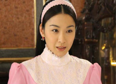 因长得美走红拍戏被男星打成重伤一辈子留下后遗症