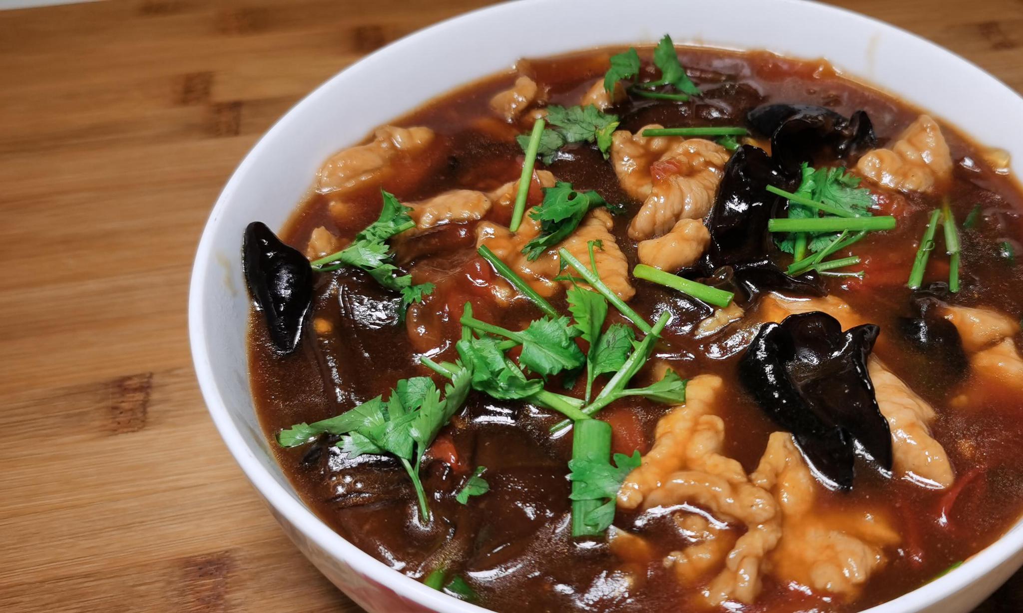 粉皮靠肉，北方饭馆最火的一道菜，荤素搭配，一周吃5天都不腻|肉片|西红柿_新浪新闻