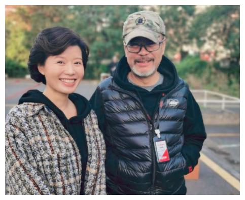 为了周丽淇,傅程鹏与为他弃学业的程愫离婚,44岁程愫如今怎样?