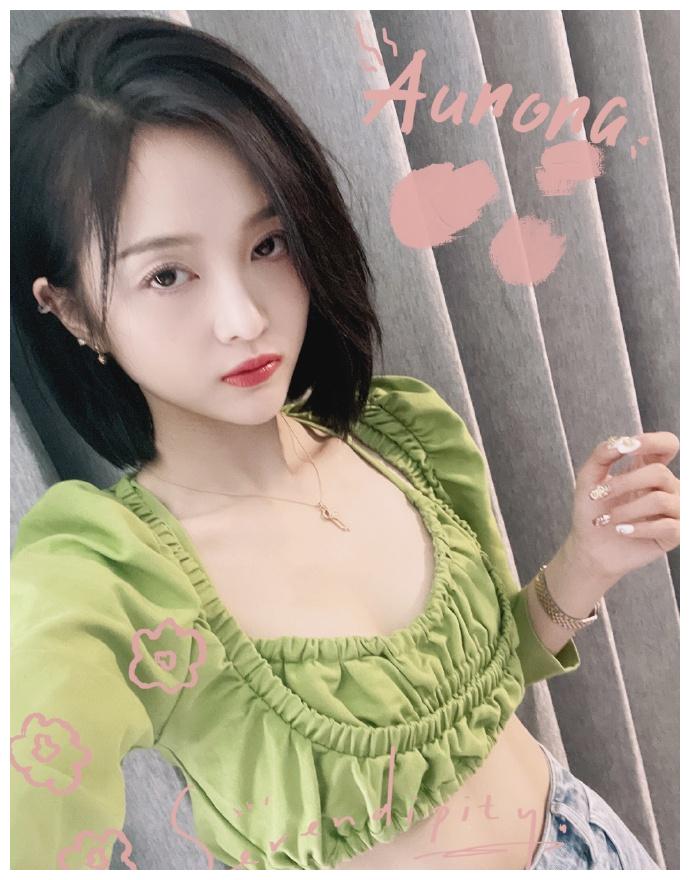 吴宣仪被吐槽素颜丑造型土,她晒美照直言:这个圈子女孩不被善待休闲区蓝鸢梦想 - Www.slyday.coM 吴宣仪被吐槽素颜丑造型土,她晒美照直言:这个圈子女孩不被善待休闲区蓝鸢梦想 - Www.slyday.coM