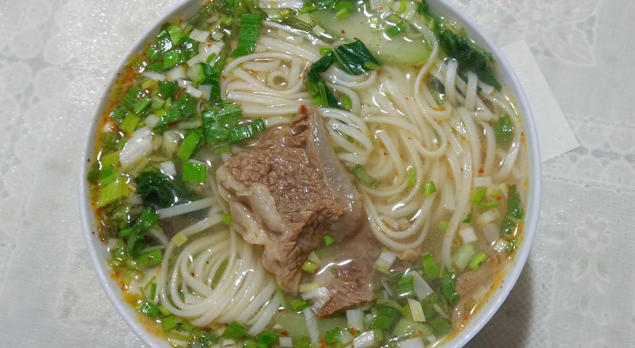 一碗家庭版的清汤牛肉面,好吃又省钱