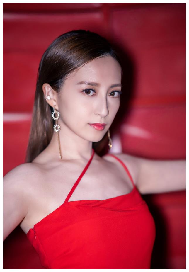 香港网红爆龚嘉欣为当视后放弃嫁豪门,称大马当地本来已收到婚讯