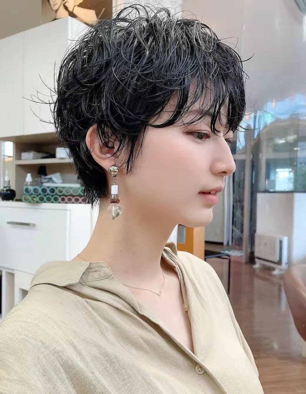 短发烫发流行湿发卷