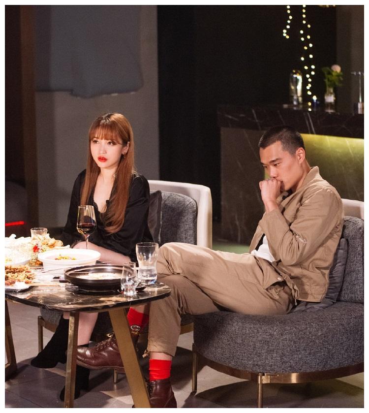 金莎终于回头了放弃与耿斯汉继续约会转头就找盛况接盘