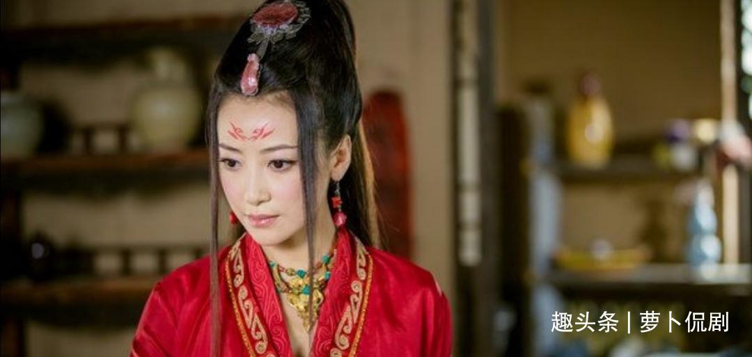 第五位:迪丽热巴饰芙蕖芙蕖是天墉城掌门之女,为人天真善良,喜欢陵越