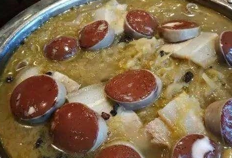 豆腐血肠这样做,醇香四溢,留着可以吃一整年|血肠|豆腐|酸菜_新浪新闻