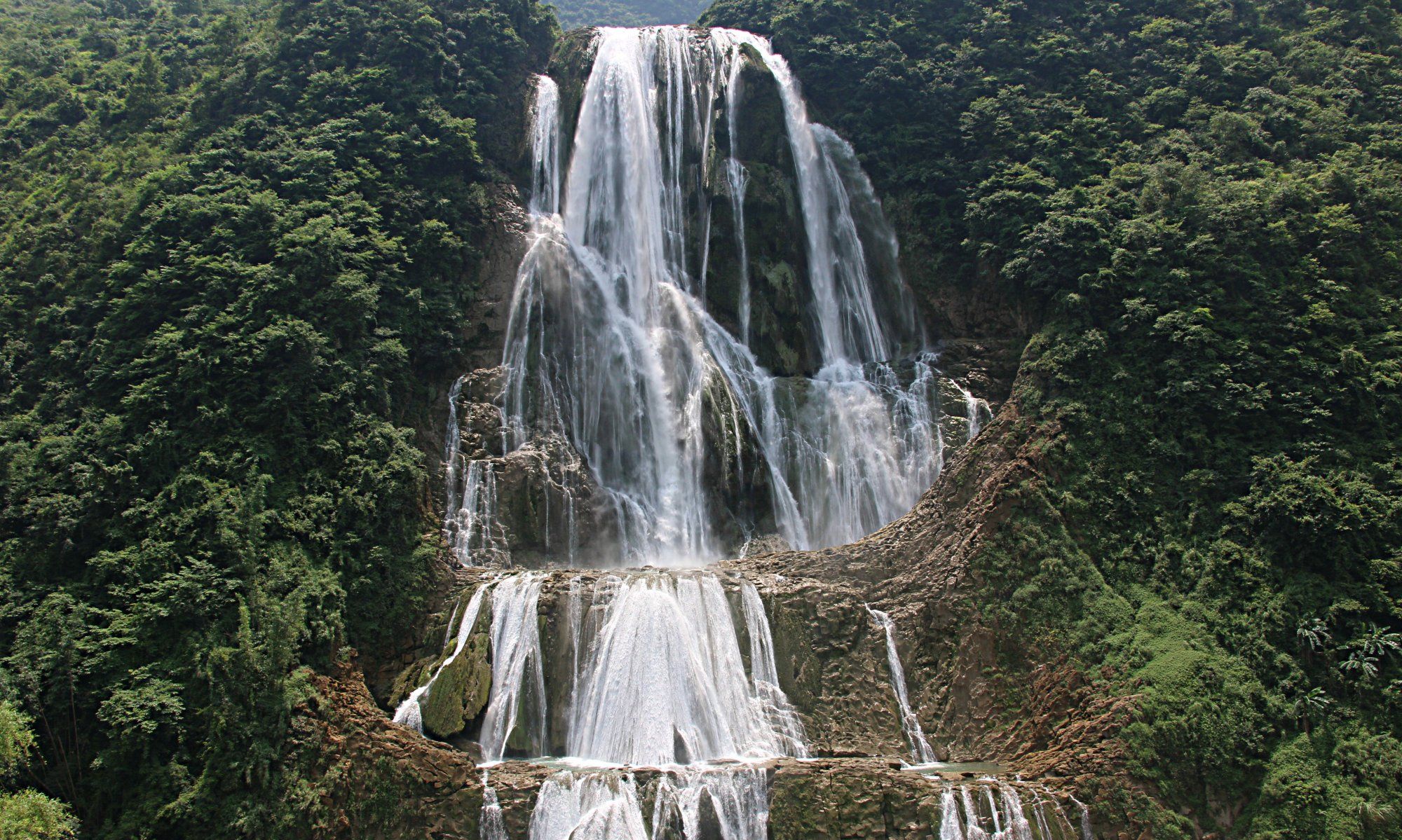 你所不知的滴水滩瀑布,真的很美吗?