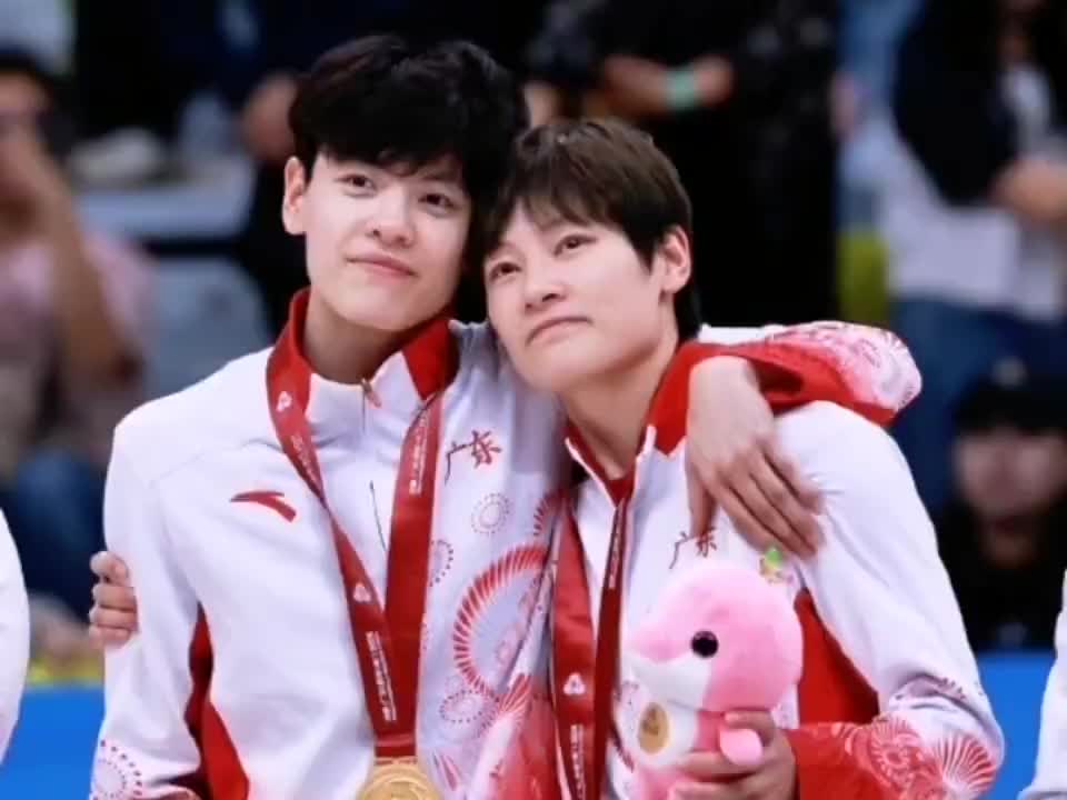 姐妹同心！杨舒予和杨力维成就经典瞬间！