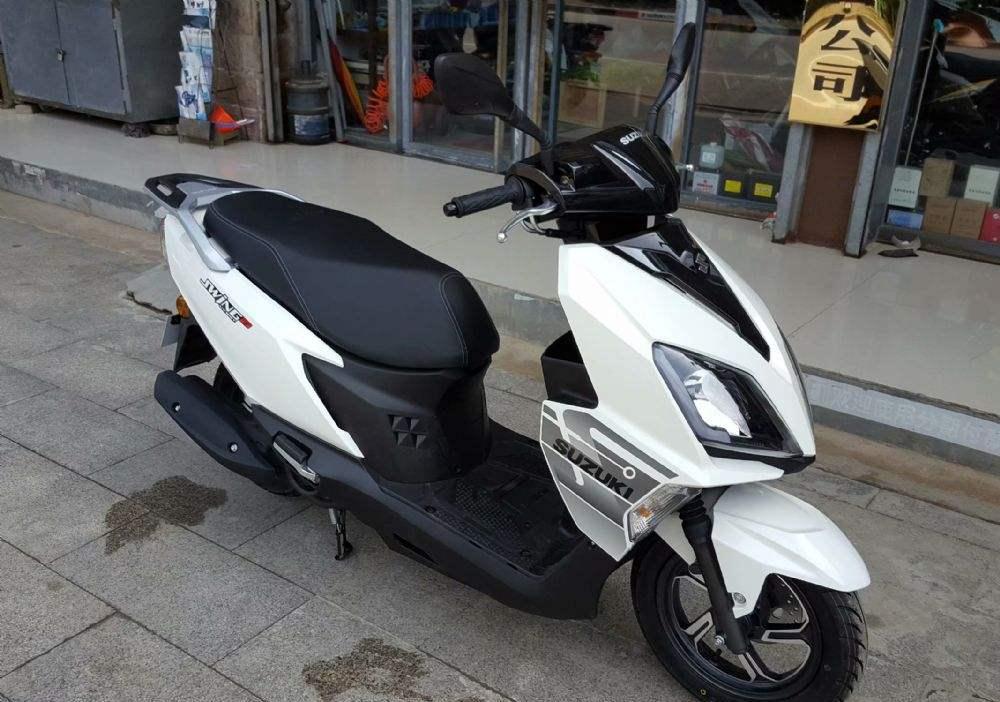 一万块选什么摩托车这款踏板有颜值有性能绝对给力