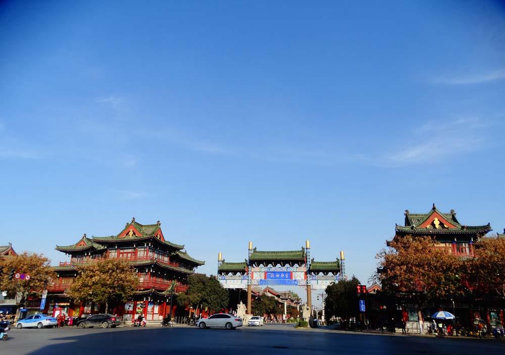 河南开封古城蓝天更美丽