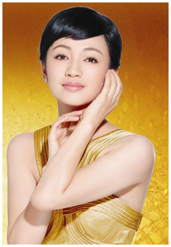 27岁一夜成名,37岁嫁华谊副总,今成半个娱乐圈的掌门人!