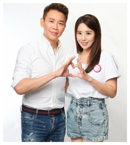 51岁陶喆还要拼二胎?曾被曝婚内出轨,得妻子原谅后成好丈夫?