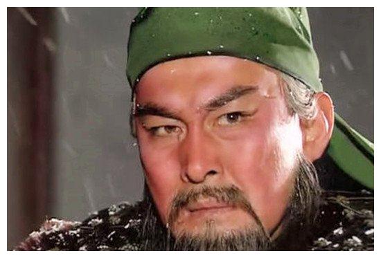 贵州古墓出土偃月刀,重量十分诡异,学者:影响了关羽的形象