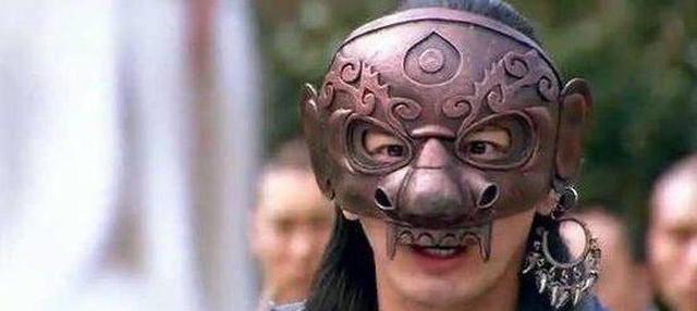 为什么《天龙八部》中游坦之要飞蛾扑火的爱阿紫