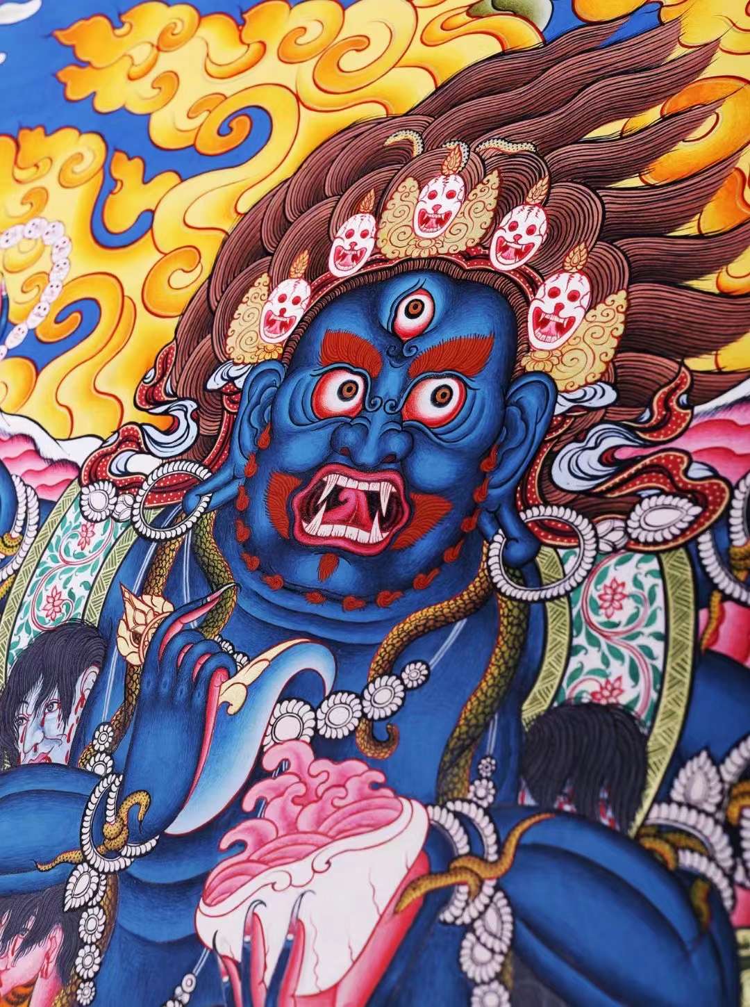 热贡彩绘六臂玛哈嘎拉唐卡鉴赏
