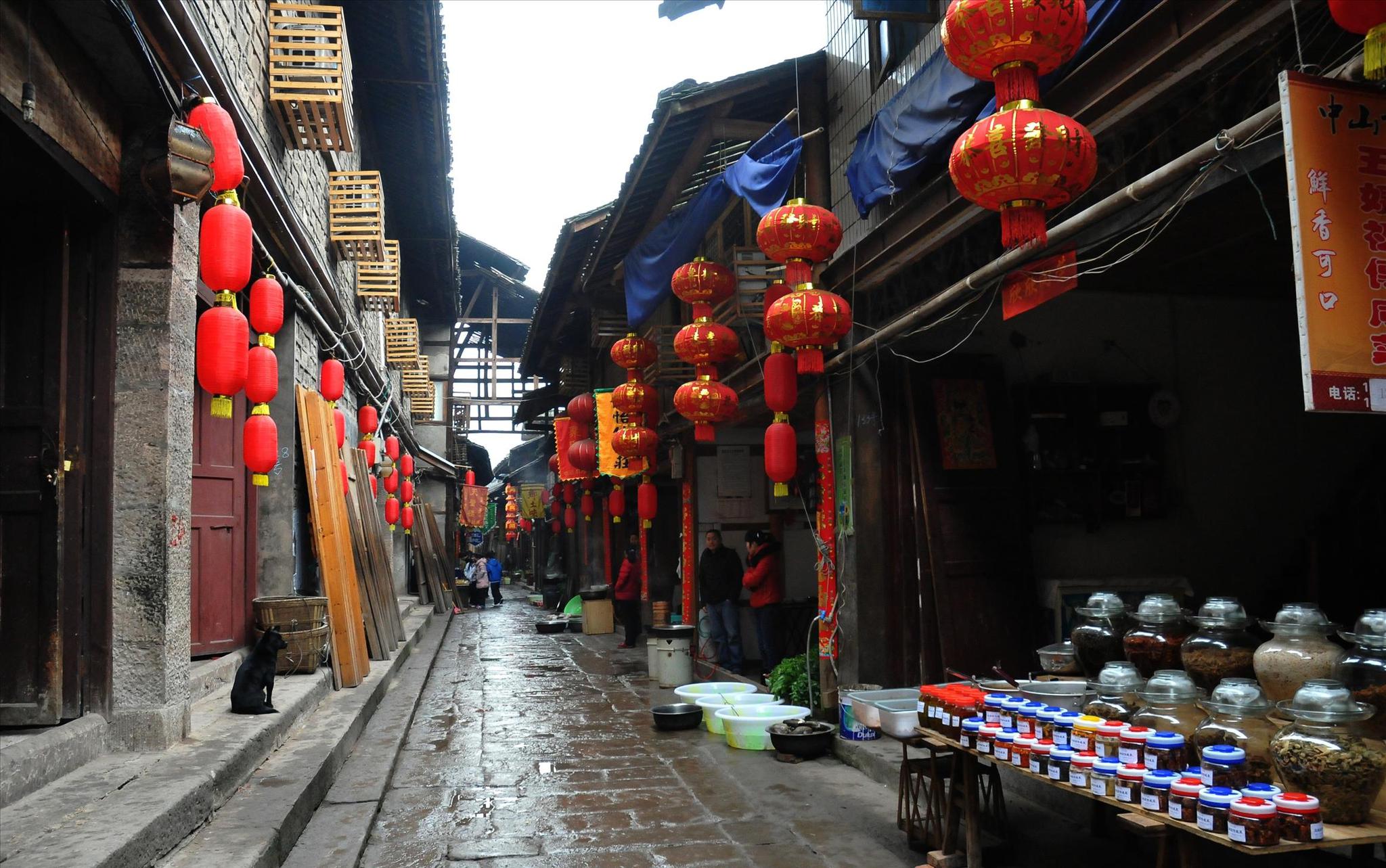 重庆中山古镇,原汁原味的古镇生活,游客反映:商业化过于浓重