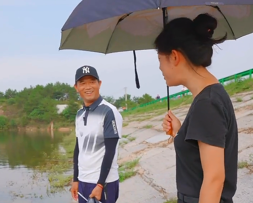 也足以见到现在钓鱼圈的流量都在邓刚,曾晖,刘志强他们身上