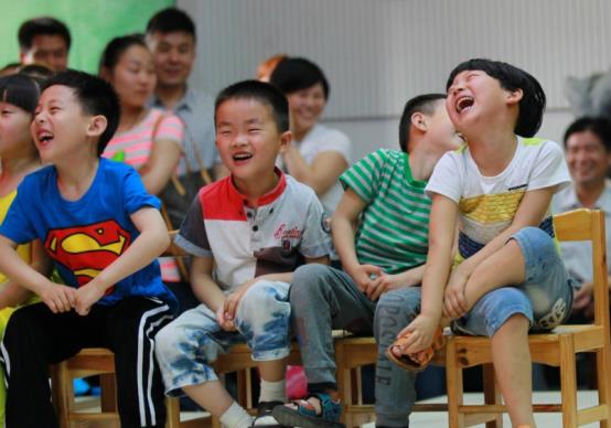 很多大人在给自家小孩聊天时,很容易就出现了问题,使自家小孩也并没有