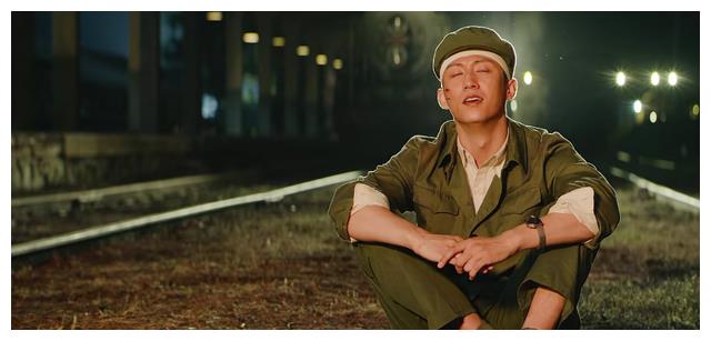 《王牌部队》火了，剧中这位63岁的老戏骨为什么能镇住全场？休闲区蓝鸢梦想 - Www.slyday.coM