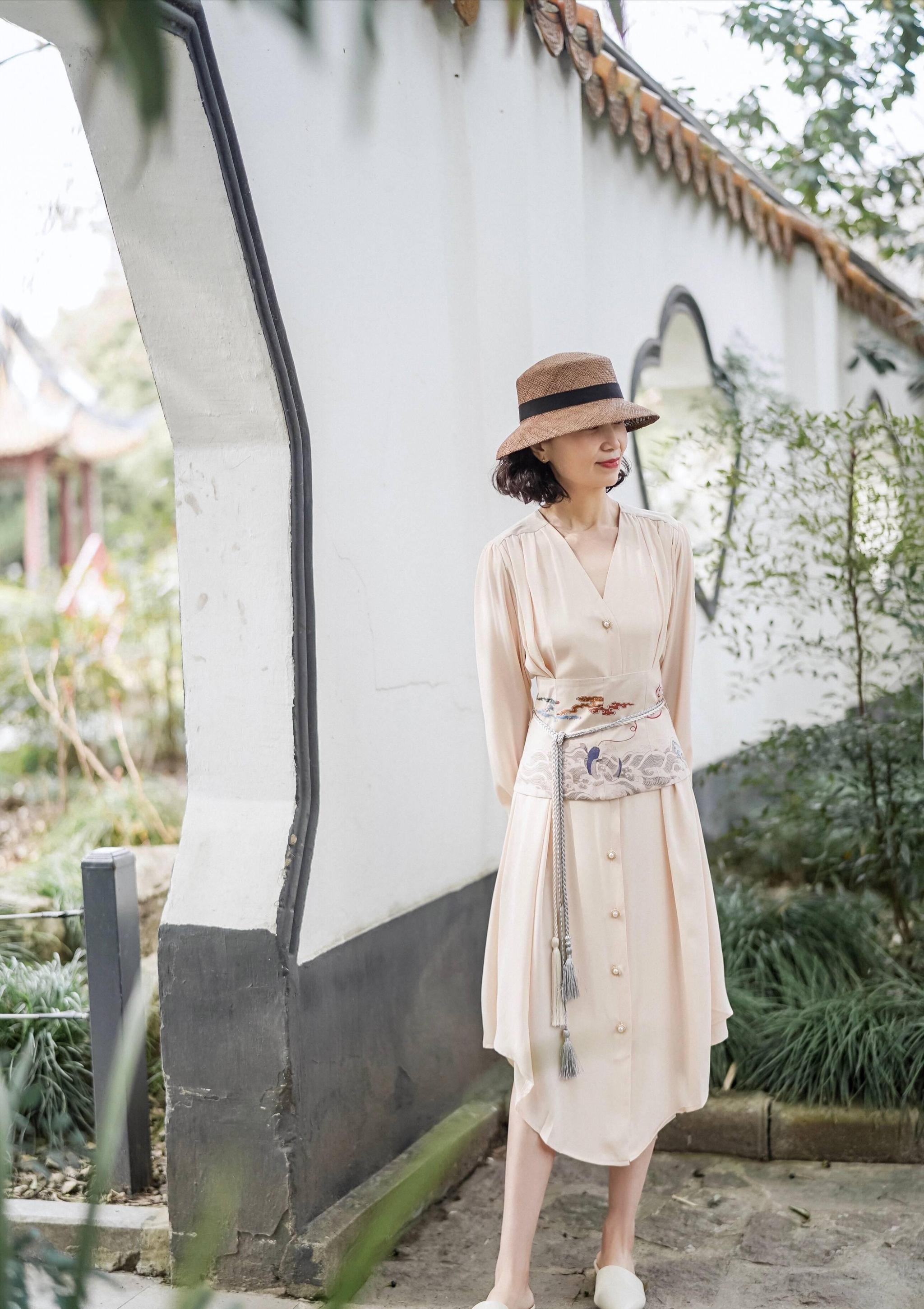 博主三木妈妈的法式穿搭,时尚减龄又高级