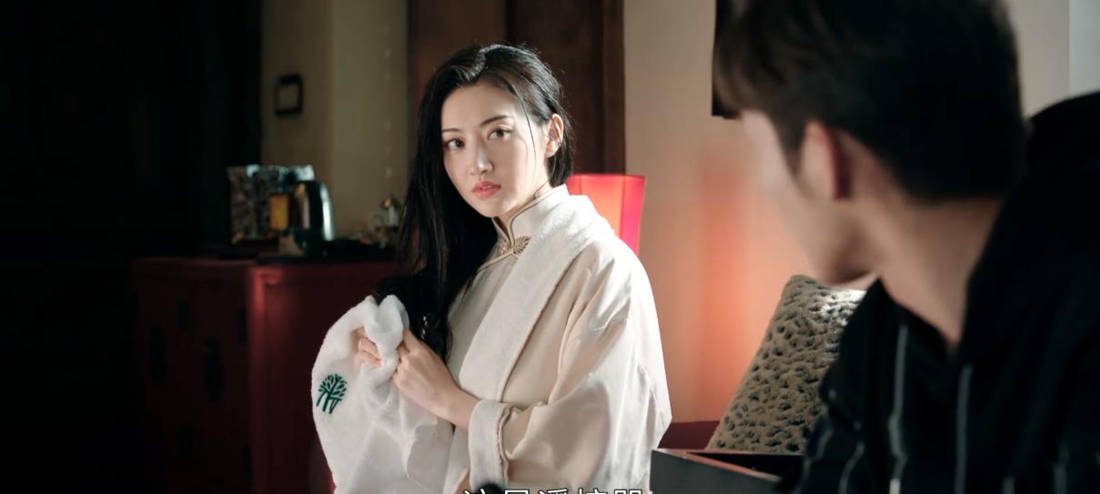 司藤首播毁誉参半放下身段的景甜至少有3点值得肯定