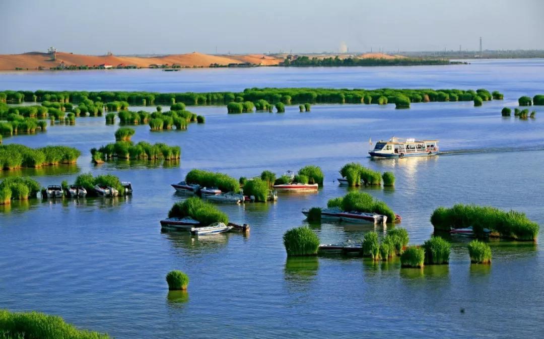 塞下秋来风景异,衡阳雁去无留意.看塞上江南银川地名的长烟落日