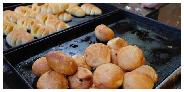 藏在厦门菜市场的油炸面包25一个坚持不涨价当地人一袋袋买