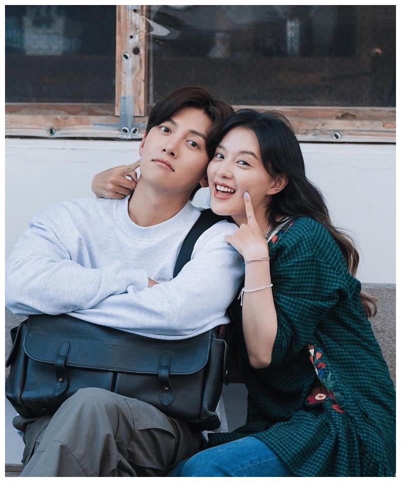 没有浪费帅哥美女韩剧拍成恋爱真人秀池昌旭金智媛爱得很真切