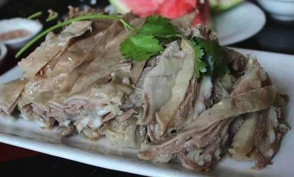 兰州最有特色的美食:不是牛肉面,羊杂碎落选,而是这个