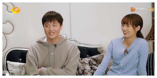 同为重组家庭，王鸥和同母异父妹妹关系淡，阚清子开心给继父养老休闲区蓝鸢梦想 - Www.slyday.coM