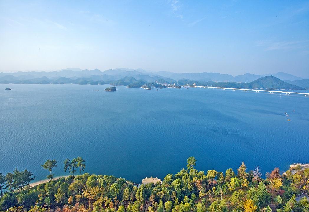 浙江的湖泊,既是湖泊也是水库,在中国大江大湖中位居优质水之首