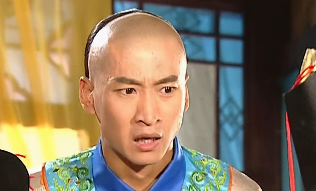 还珠格格:紫薇被夹手指时,为何喊出的不是尔康,也不是小燕子?