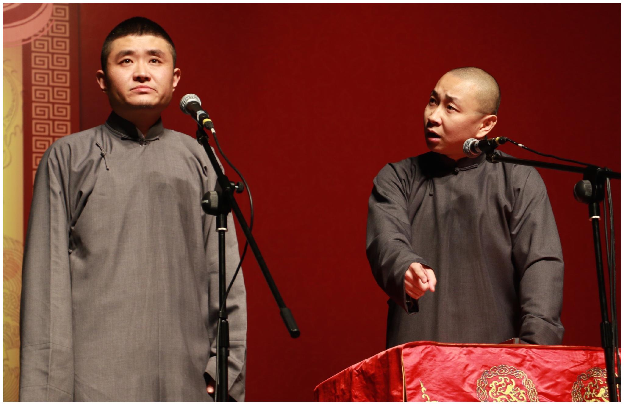 相声演员苗阜被《笑傲江湖》冠军张玉浩打了!郭德纲:谁也不服谁