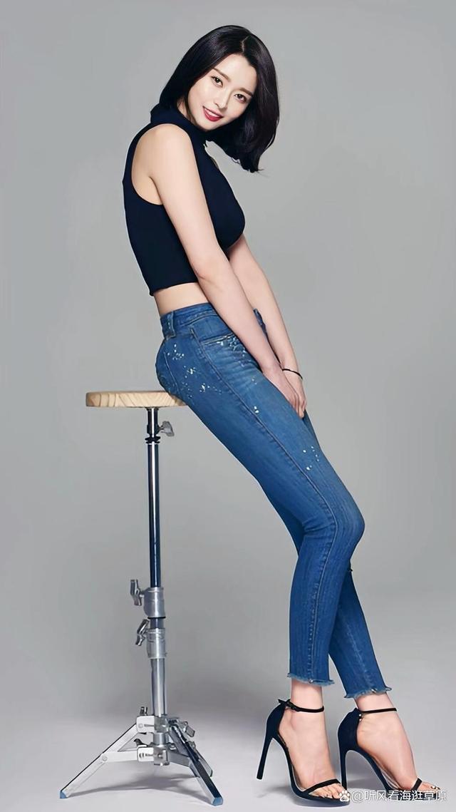 韩国女星权娜拉高清写真!