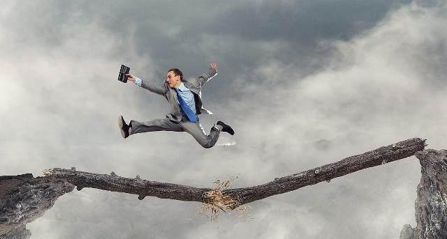 一个人越有本事往往会做这三件事人生会逆风翻盘