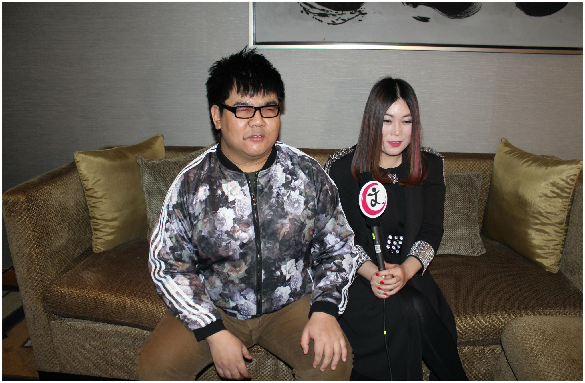 从星光大道冠军到"销声匿迹",盲人歌手杨光都经历了什么?