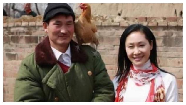 朱之文儿媳直播力捧弟弟，老公被晾一边，网友不买账直喊走开__财经头条