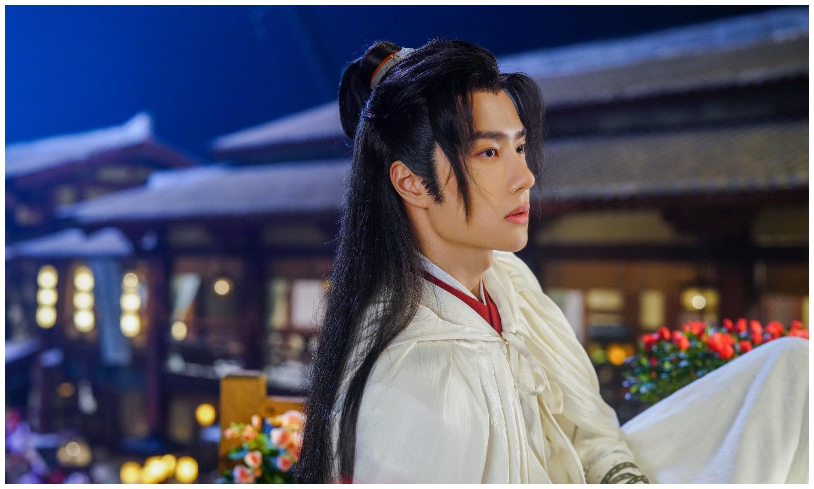 白衣翩翩的风度男子"谢允",古装的王一博才是最帅的!__财经头条