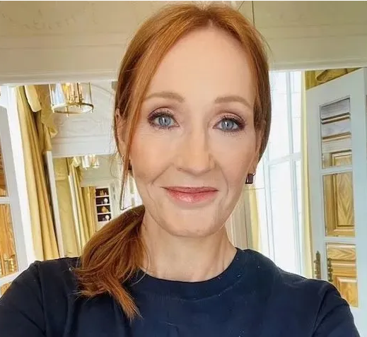 《哈利波特》被大学标注“性取向预警”,一部正向禁书靠拢的童话休闲区蓝鸢梦想 - Www.slyday.coM 《哈利波特》被大学标注“性取向预警”,一部正向禁书靠拢的童话休闲区蓝鸢梦想 - Www.slyday.coM