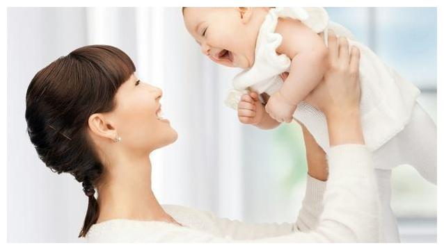 女性一到23岁就该生娃?打住!最佳的生育年龄在这个阶段