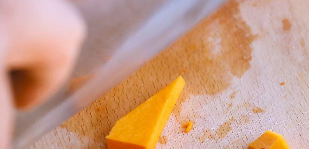 大鱼大肉吃腻了？厨师长教你一道高颜值爽口时蔬~休闲区蓝鸢梦想 - Www.slyday.coM