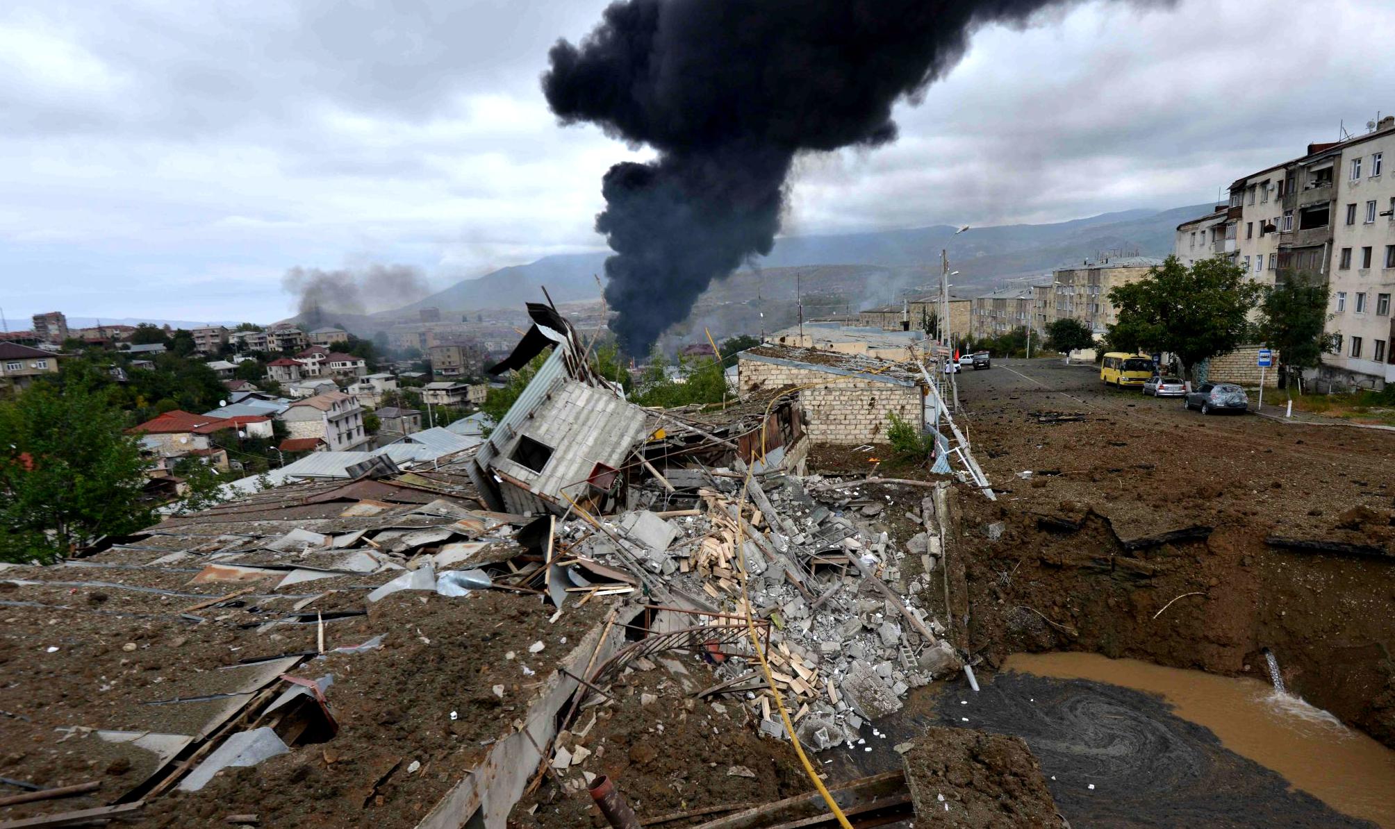 但是这阻止不了亚美尼亚和阿塞拜疆继续战争