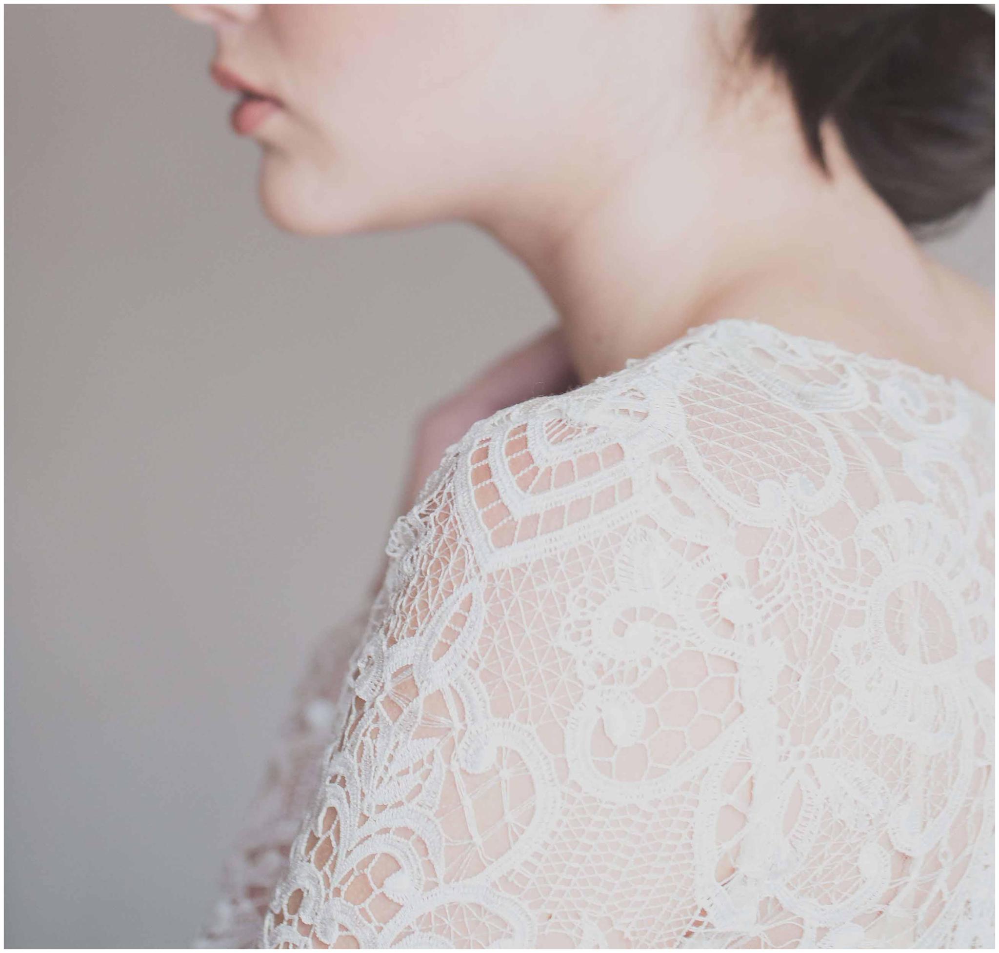 上海一29岁女子脚后跟被踩后叫120急救，却要等父亲来了才肯上车休闲区蓝鸢梦想 - Www.slyday.coM