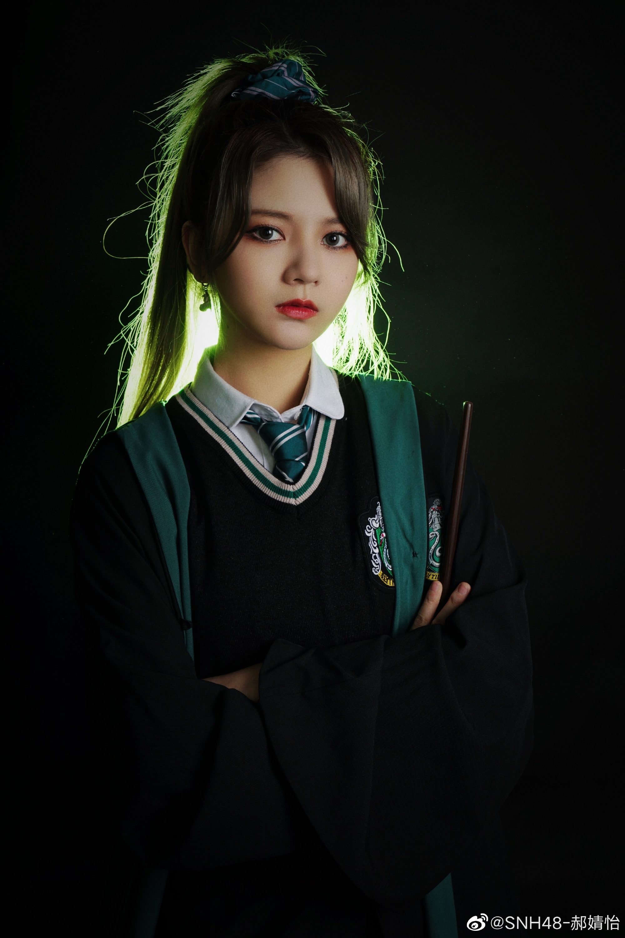 美女艺人snh48-郝婧怡迷人美照,真好看__财经头条