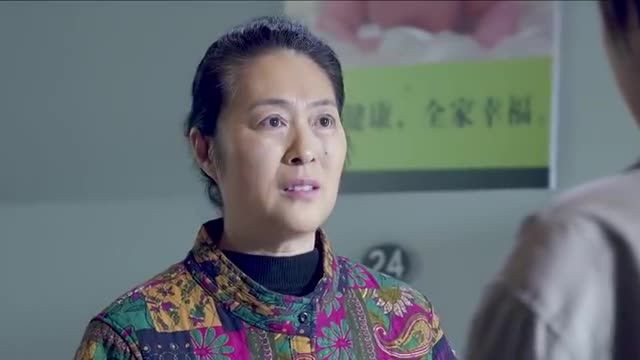 主治医和一脸同情将叶巧无法生育的原因说了一遍,周母站在不远处