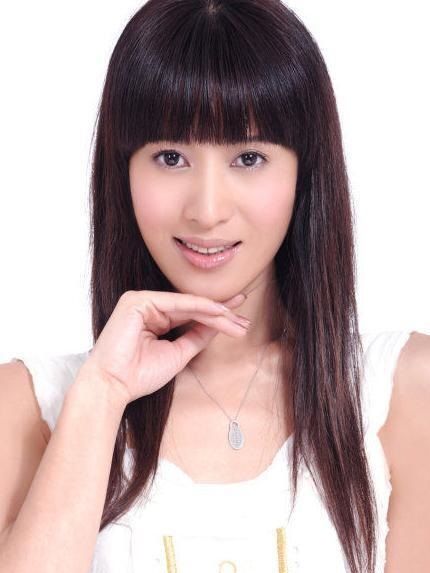 出演过最美扈三娘,古装颜值天花板王皇后的大郑爽,55岁依旧单身|王