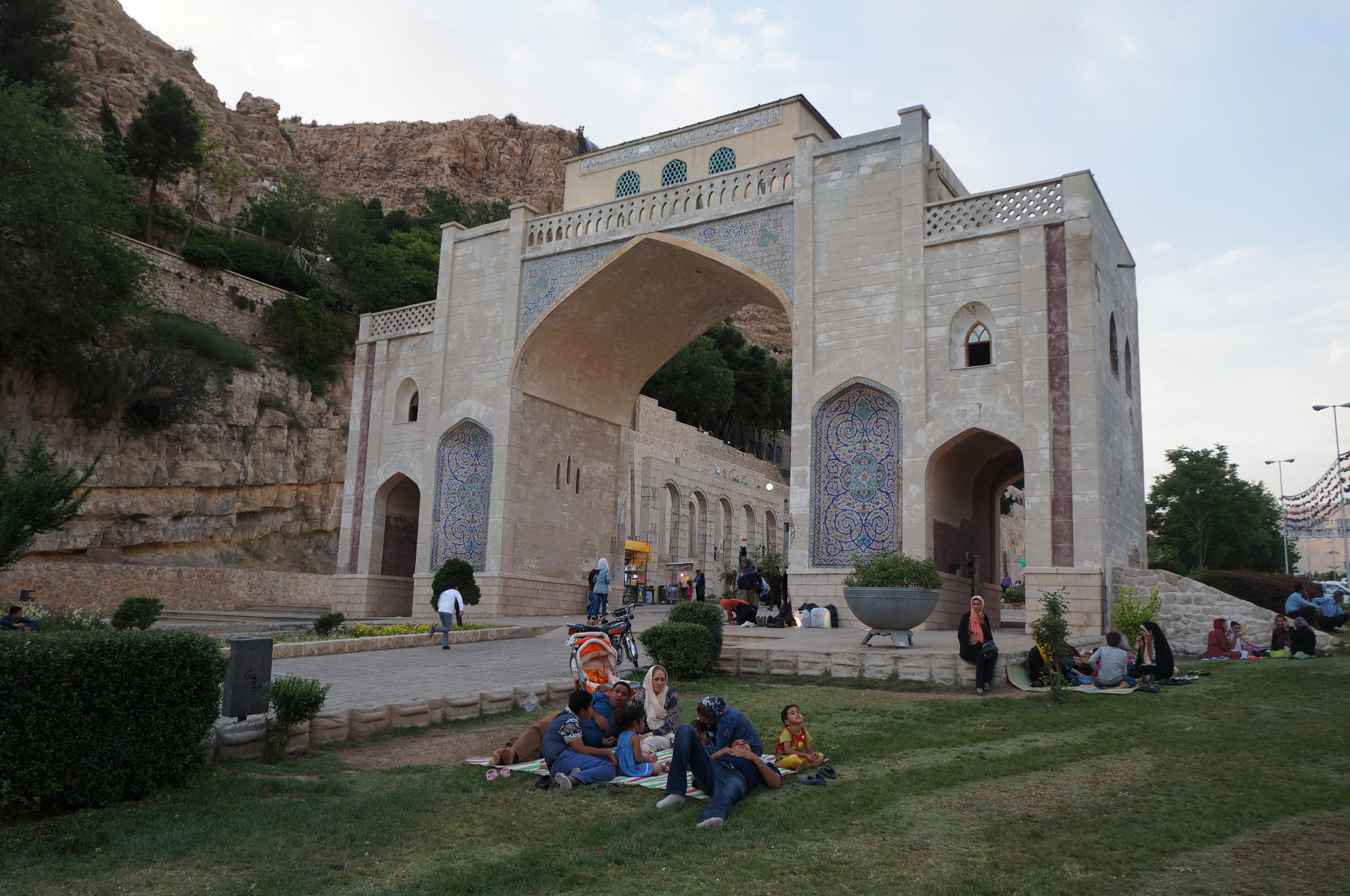 游览 西亚 伊朗 设拉子 古兰经城门