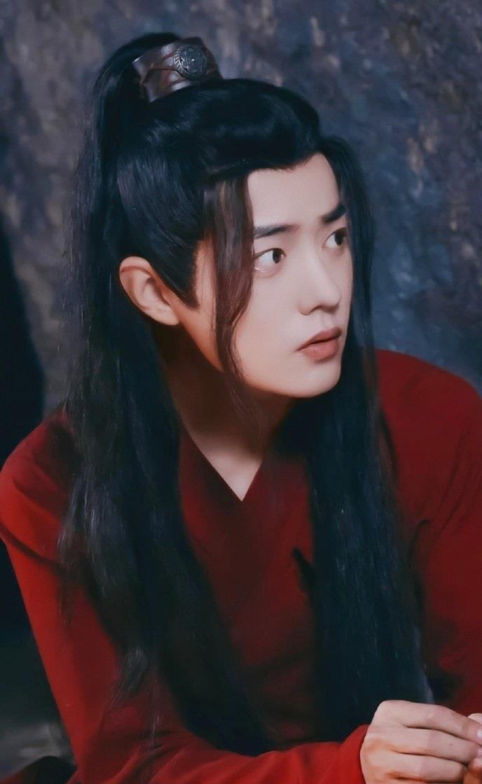 古装男神配红衣你喜欢哪一个