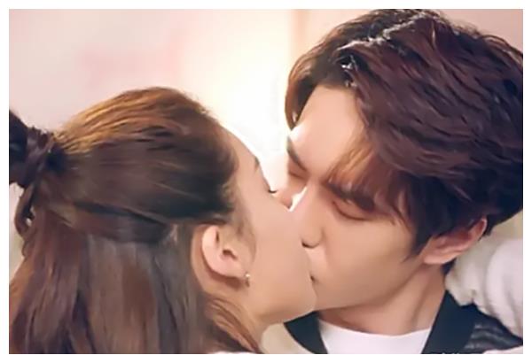 正文                 而这个和王一博拍过吻戏的王子璇,虽然名气并不